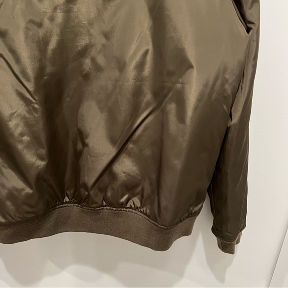 Army Green Bomber Jacket Size Medium - Picture 7 of 8